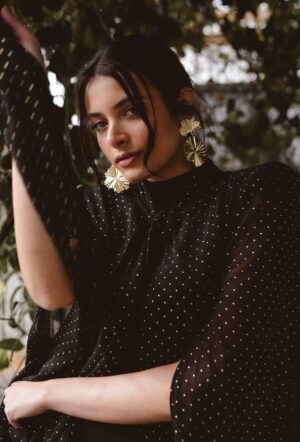 Capa Lazada Negra con mini tachuelas